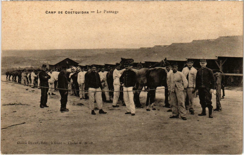Carte postale ancienne Militaire - Camp de Coetquidan - Le Pansage