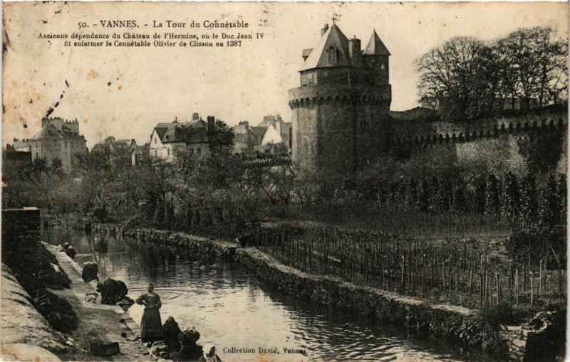 Carte postale ancienne Vannes - La Tour du Connetable à Vannes