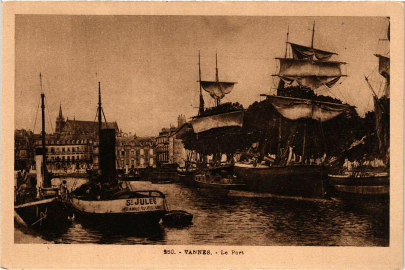 Carte postale ancienne Vannes - Le Port à Vannes