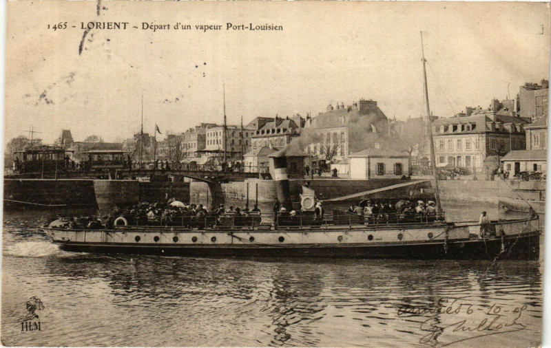 Carte postale ancienne Lorient - Depart d'Un vapeur Port-LOUISien à Lorient