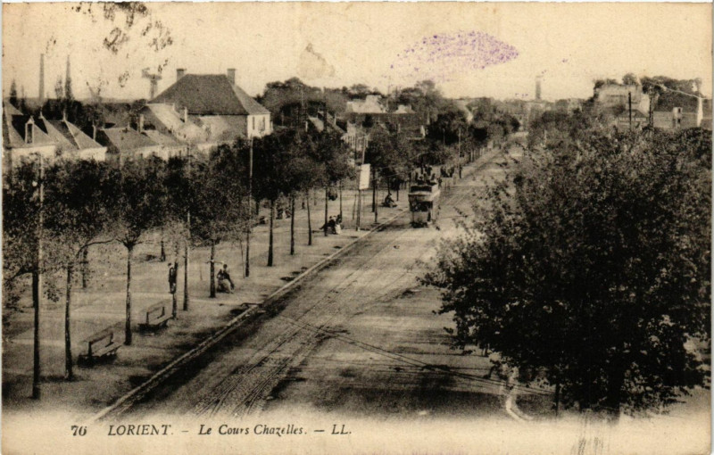 Carte postale ancienne Lorient - Le Cours Chazelles à Lorient