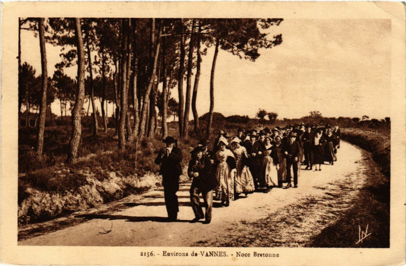 Carte postale ancienne Env. de Vannes - Noce Bretonne à Vannes