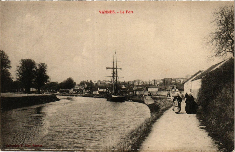 Carte postale ancienne Vannes - Le Port à Vannes