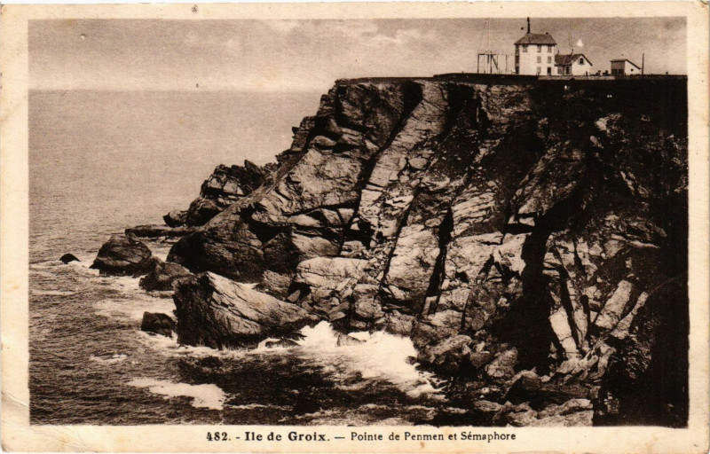 Carte postale ancienne Ile de Groix - Pointe de Penmen et Semaphore à Groix