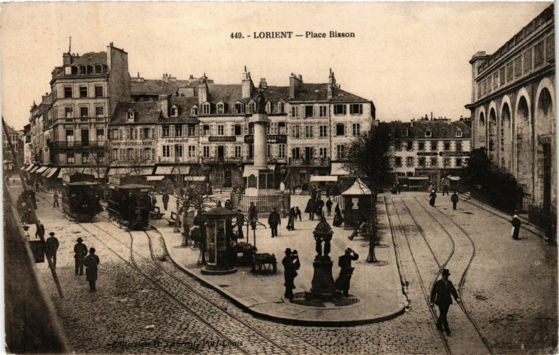 Carte postale ancienne Lorient - Place Bisson à Lorient