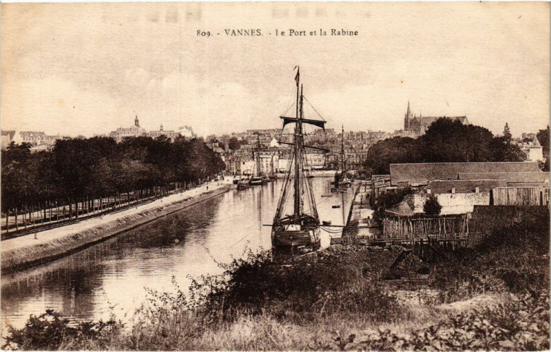 Carte postale ancienne Vannes - Le Port et la Rabine à Vannes