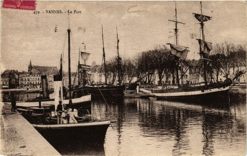Carte postale ancienne Vannes - Le Port à Vannes
