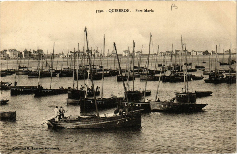 Carte postale ancienne Quiberon - Port - Maria à Quiberon