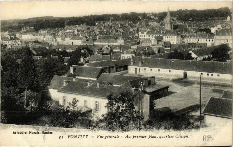 Carte postale ancienne Pontivy - Vue générale - Au premier plan quartier Clisson à Pontivy