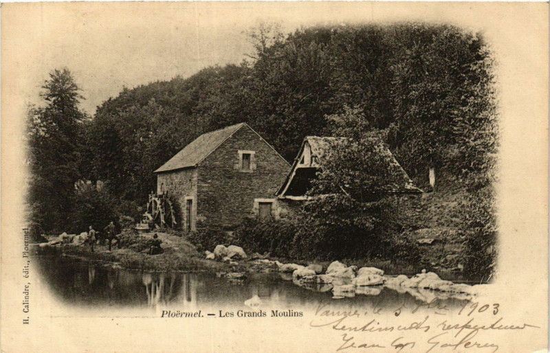Carte postale ancienne Les Grands Moulins à Ploërmel