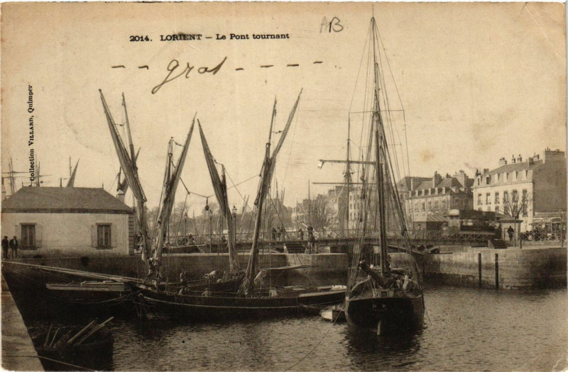 Carte postale ancienne Lorient - Le Pont tiurnant à Lorient