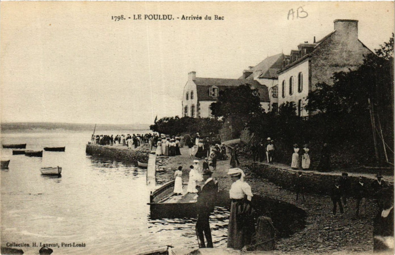 Carte postale ancienne Le Pouldu - Arrivée du Bac à Clohars-Carnoët