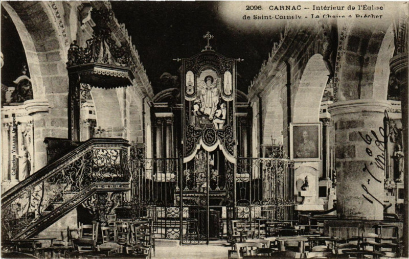 Carte postale ancienne Carnac - Inerieur de l'Eglise de St-Coernelv - La Chaire a à Carnac