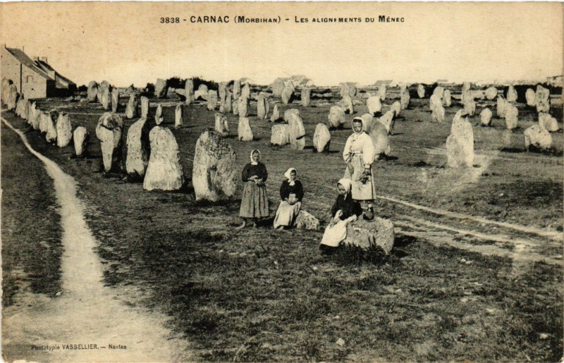 Carte postale ancienne Carnac - Les Alignements du Menec à Carnac