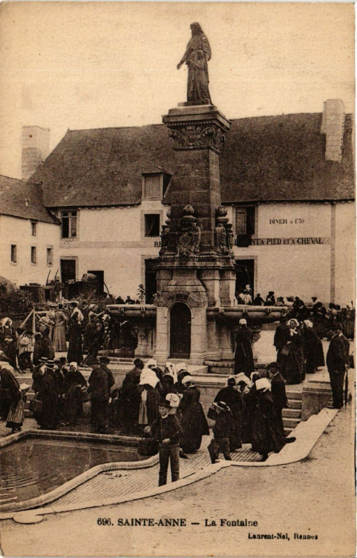 Carte postale ancienne Sainte-Anne - La Fontaine