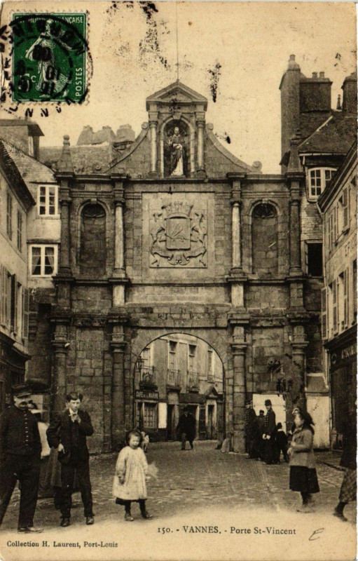 Carte postale ancienne Porte Saint-Vincent à Vannes