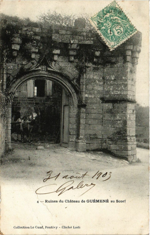 Carte postale ancienne Ruines du Chateau de Guemene su Scort