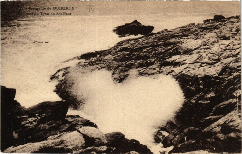 Carte postale ancienne Presqu'ile de Quiberon - Env. du Trou du Soufileur à Quiberon