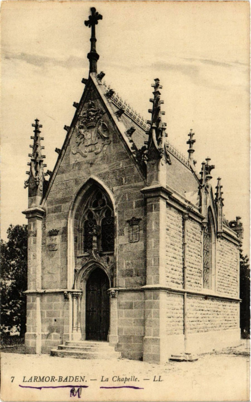 Carte postale ancienne Larmor-Baden - La Chapelle à Larmor-Baden