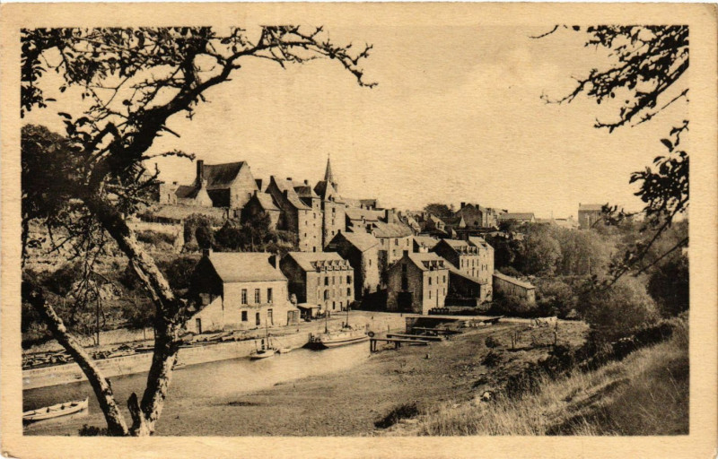 Carte postale ancienne La Roche-Bernard - Vue générale du Port à La Roche-Bernard