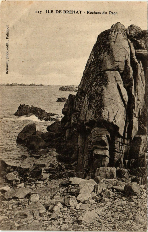 Carte postale ancienne Ile de Brehat - Rochers du Paon