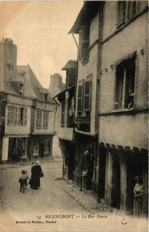 Carte postale ancienne Hennebont - La Rue Neuve à Hennebont