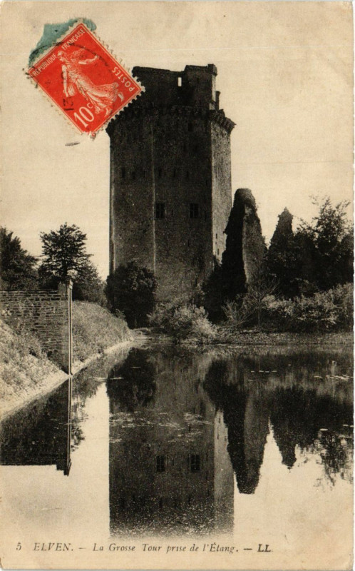 Carte postale ancienne Elven - La Grosse Tour prise de l'Etang à Elven