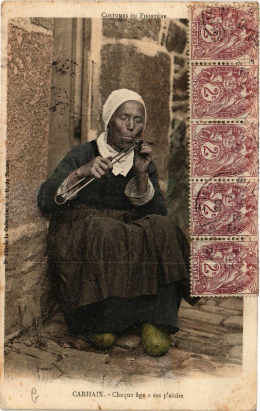 Carte postale ancienne Carhaix - Chaque age a ses plaisire