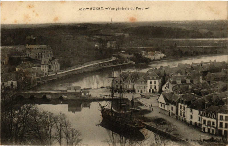 Carte postale ancienne Auray - Vue générale du Port à Auray
