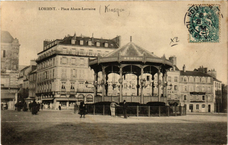 Carte postale ancienne Lorient - Place Alsace-Lorraine à Lorient