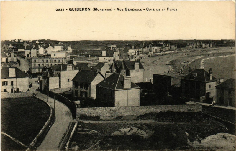 Carte postale ancienne Quiberon - Vue générale - Cote et la Plage à Quiberon