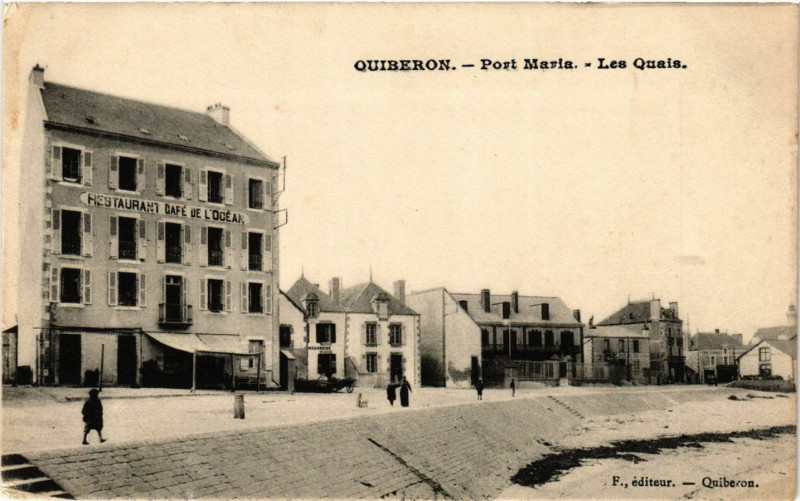 Carte postale ancienne Quiberon - Port-Maria - Les Quais à Quiberon