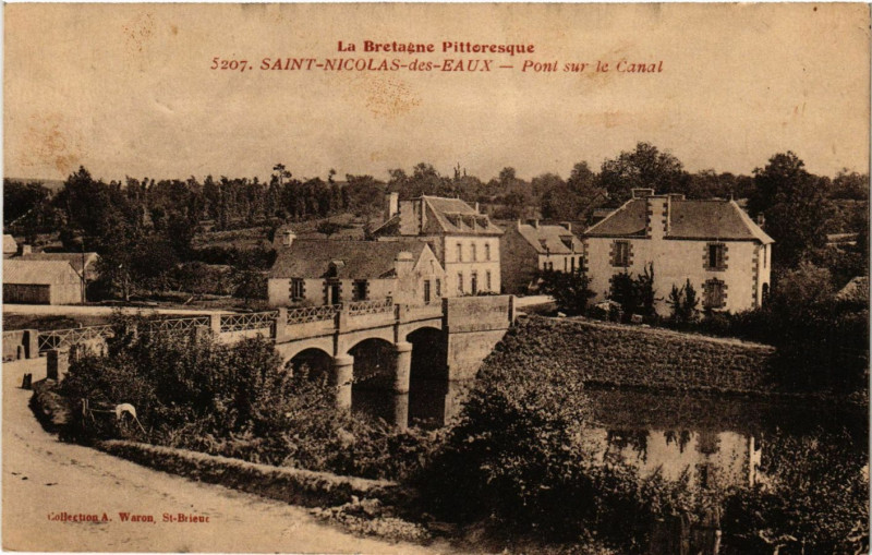 Carte postale ancienne Saint-Nicolas-des-Eaux - Pont sur le Canal
