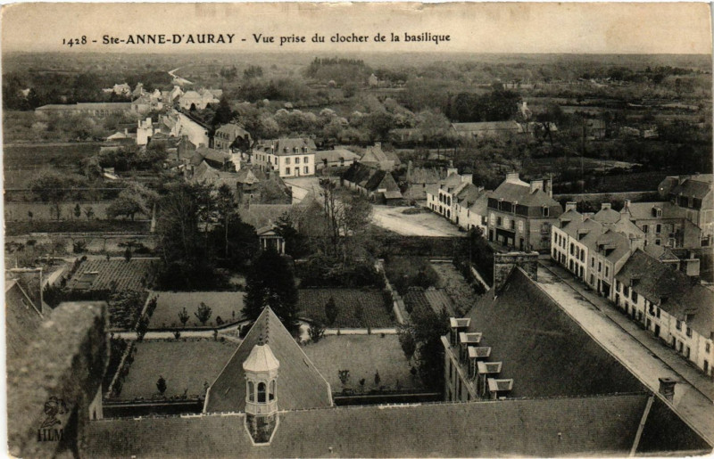 Carte postale ancienne Sainte-Anne-d'Auray - Vue prise du clocher de la basilique à Sainte-Anne-d'Auray