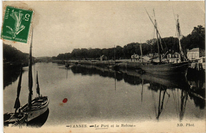Carte postale ancienne Vannes - Le Port et la Rabine à Vannes