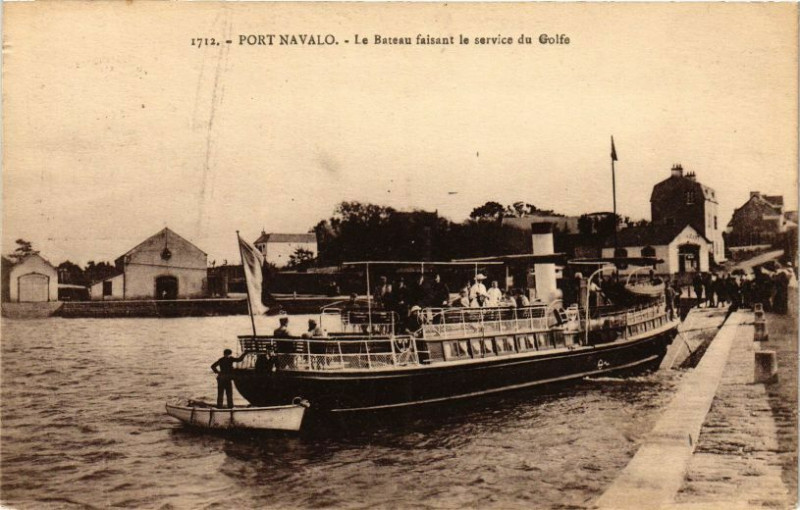 Carte postale ancienne Port-Navalo - Le Bateau faisant le service du golfe