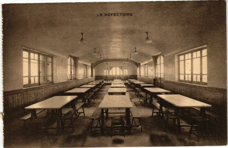 Carte postale ancienne Quiberon Le Refectoire à Quiberon