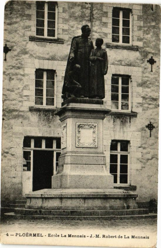 Carte postale ancienne Ploermel - Ecole La Mennais - J.M. Robert de la Mennais à Ploërmel