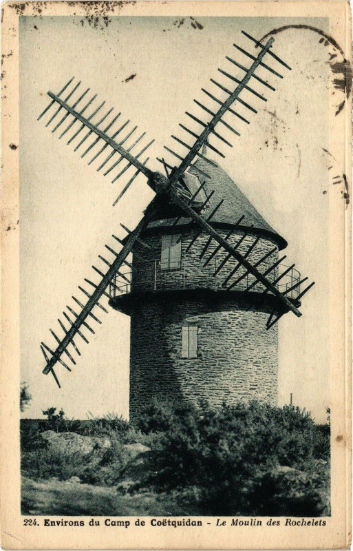 Carte postale ancienne Env. du Camp de Coetquidan Le Moulin des Rochelets