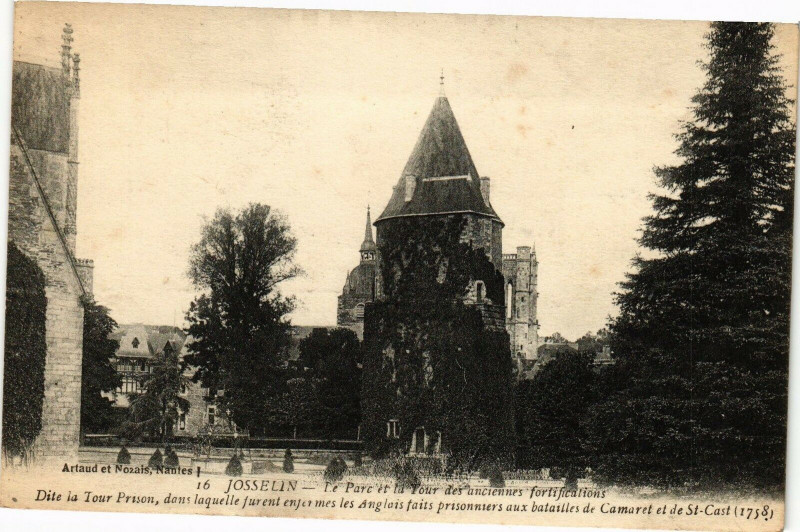 Carte postale ancienne Josselin - Le Parc et la Four des ancrennes fortifications Dite... à Josselin