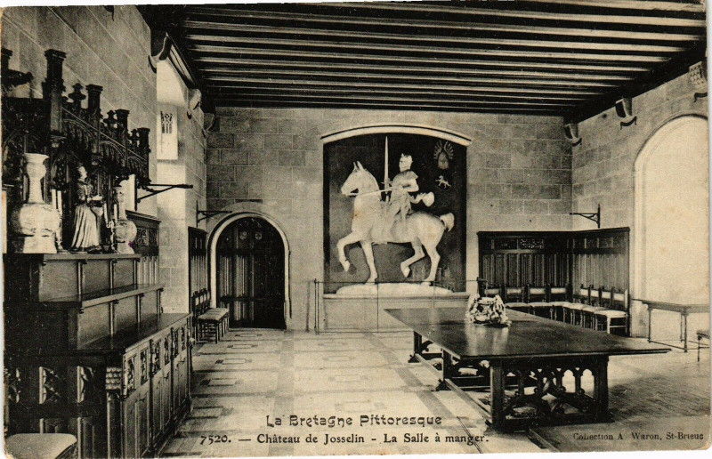 Carte postale ancienne La Bretagne Pittoresque - Chateau de Josselin - La Salle a Manger à Josselin
