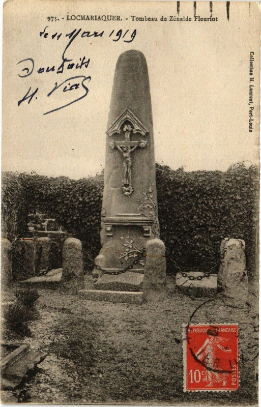 Carte postale ancienne Locmariaquer - Tombest de Zenaide Fleuriot à Locmariaquer