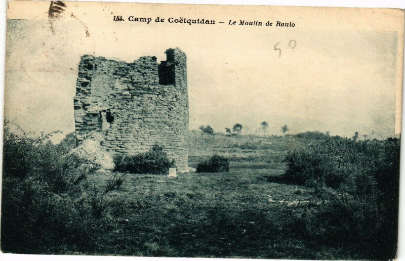 Carte postale ancienne Camp du Coetquidan - Les Moulin de Raulo