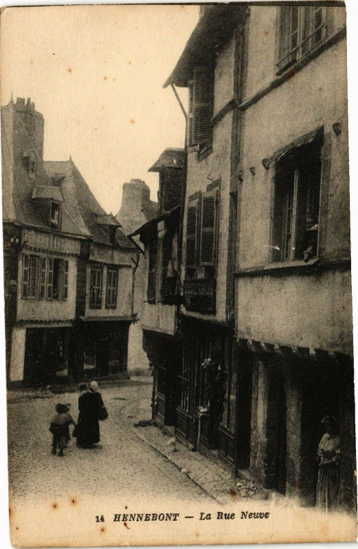 Carte postale ancienne Hennebont - La Rue Neuve à Hennebont