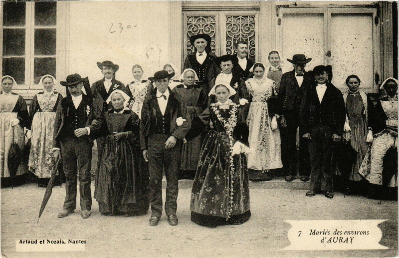 Carte postale ancienne Maries des Env. d'Auray à Auray