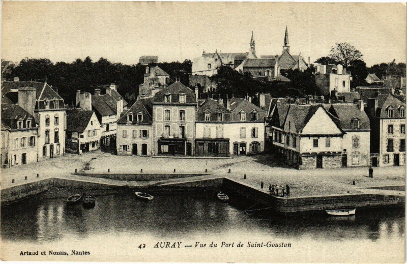 Carte postale ancienne Auray - Vue du Port de St-Goustan à Auray
