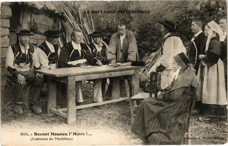 Carte postale ancienne La Bretagne Pittoresque - Devant mossieu l'Maire !