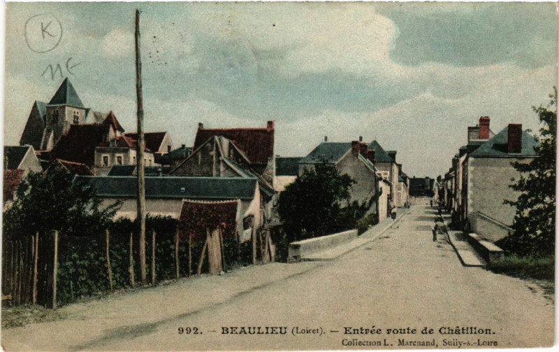Carte postale ancienne Beaulieu - Entrée route de Chatillon