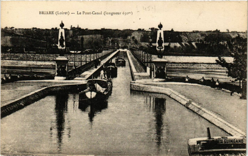 Carte postale ancienne Briare - Le Pont-Canal à Briare
