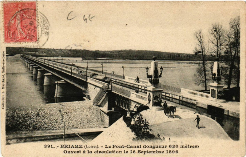 Carte postale ancienne Briare - Le Pont-Canal à Briare